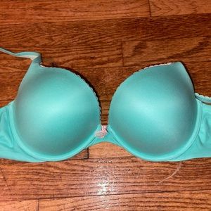 Victoria Secret Bra 38C